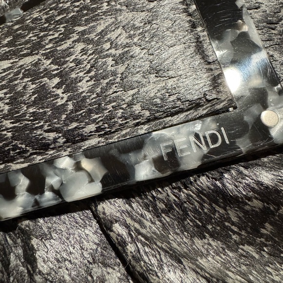 Fendi “To You” convertible shoulder bag - clutch grey feather pattern - Picture 11 of 16